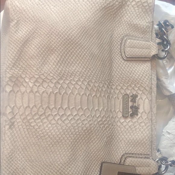 Coach bag!! Brand new - Picture 1 of 4